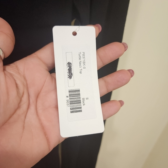 FLAIR Women's Black Turtlle Neck Long Sleeves Tshit size S NWT - Picture 7 of 9